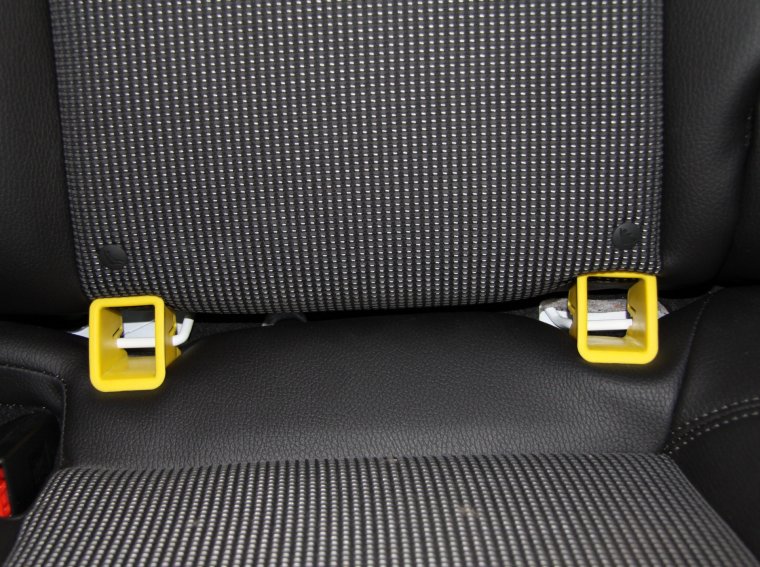 Ниссан Патрол крепления изофикс