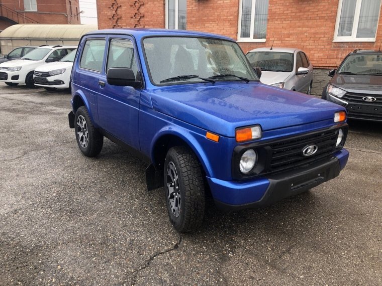 Лада Нива Урбан синяя