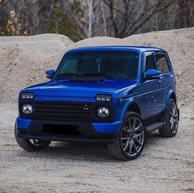 Нива 5 дверная синяя