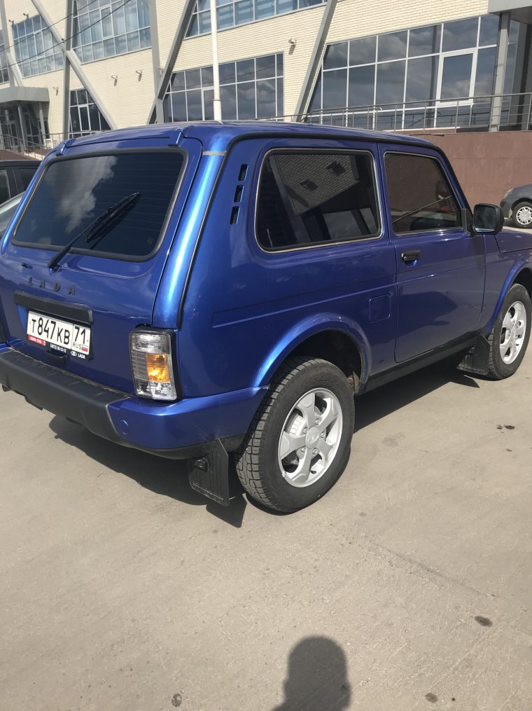 Нива Урбан Блэк 2020