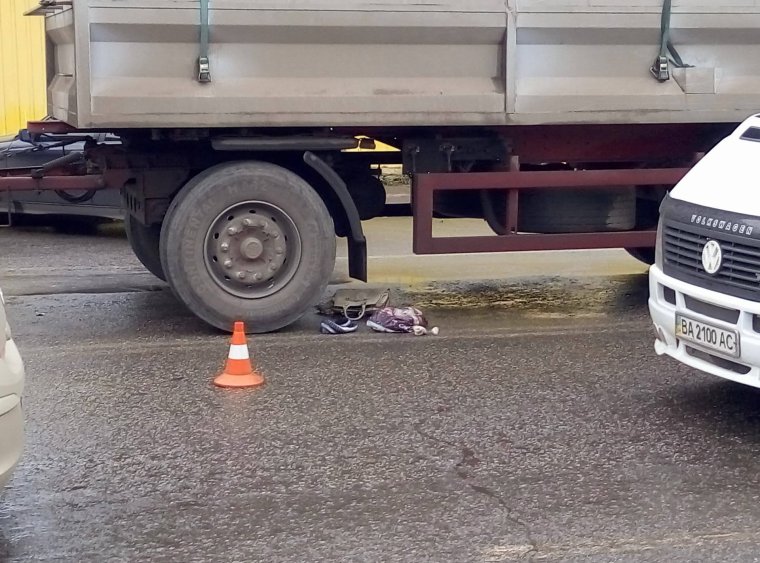 Разбитые КАМАЗЫ всмятку