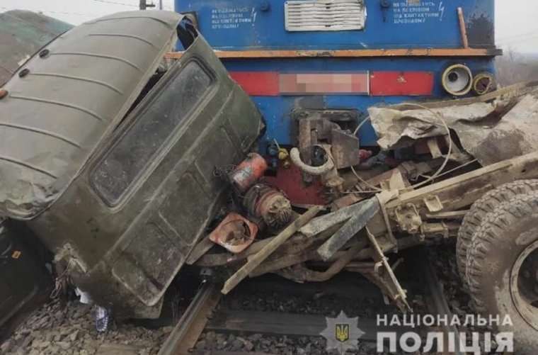 Разбитые КАМАЗЫ В смятку