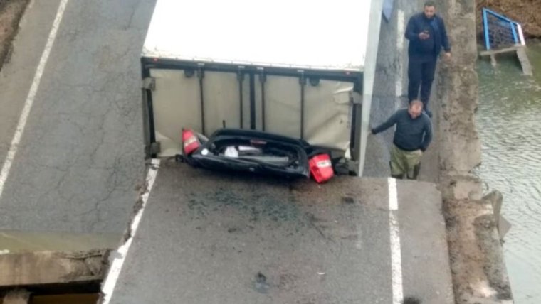 Авария на Киевской трассе легковая и фура