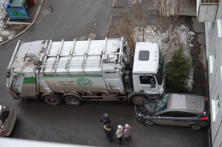 Ребенка раздавило грузовиком