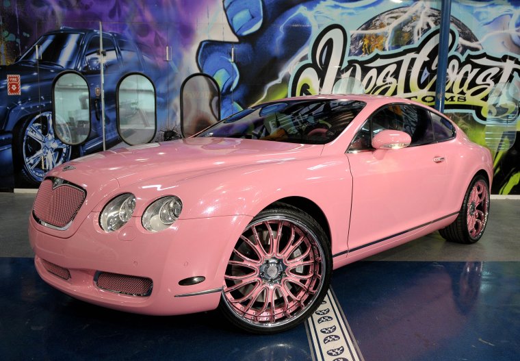 Розовый Бентли кабриолет