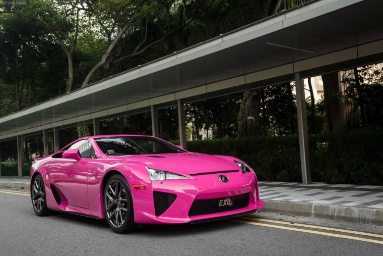 Lexus LFA Violet