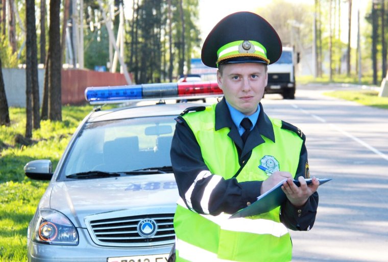 Инспектор ГИБДД