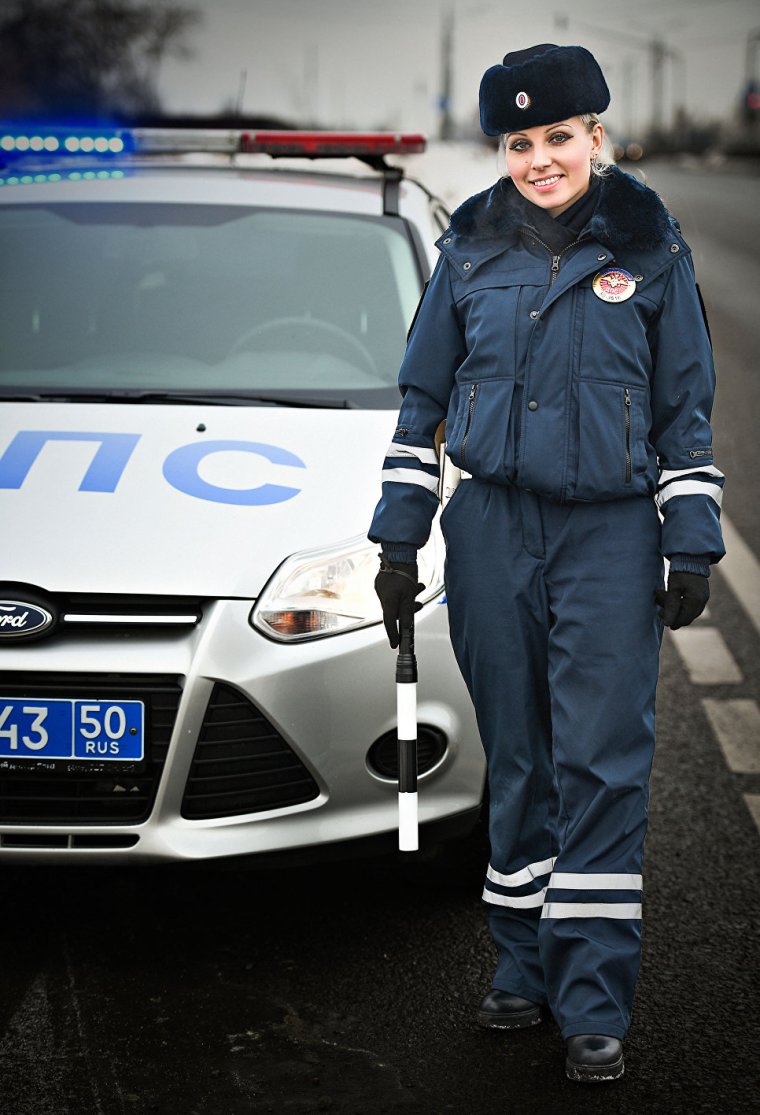 Инспектор ДПС ГИБДД