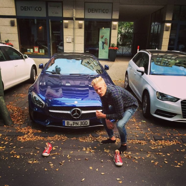 Поза гопника