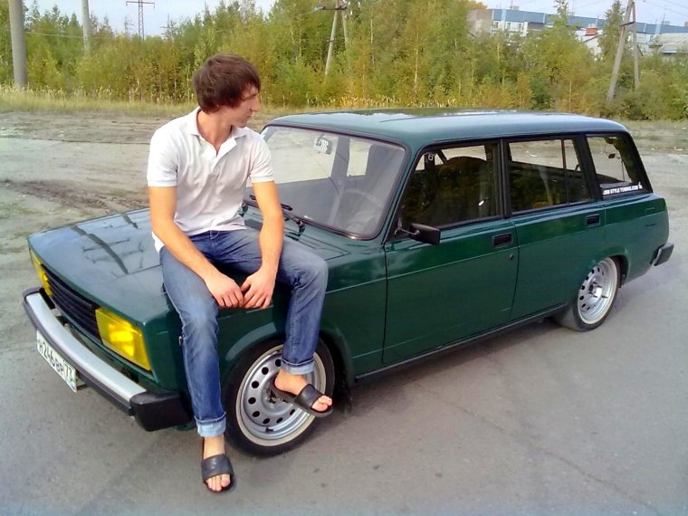 Братва с девушками