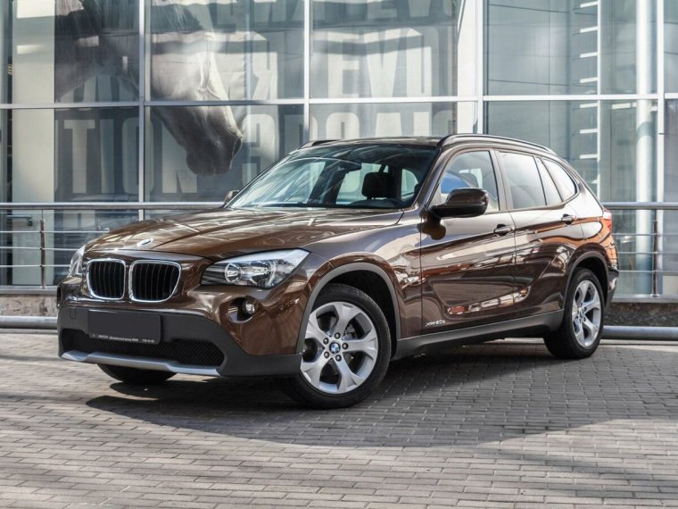 БМВ х1 коричневый
