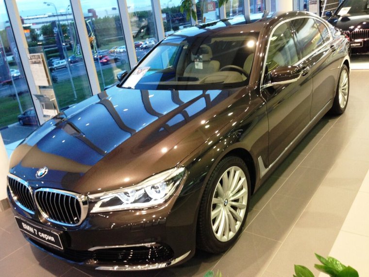 BMW g30 цвет Jatoba