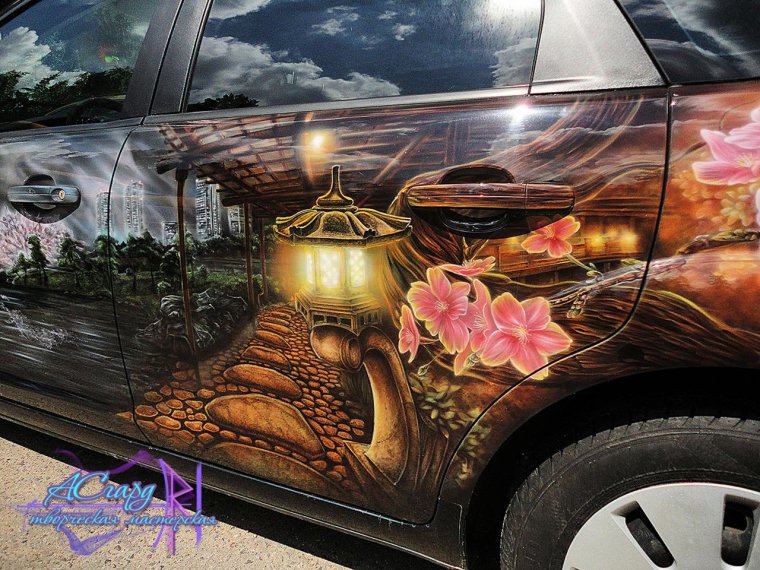 Аэрография на белом авто