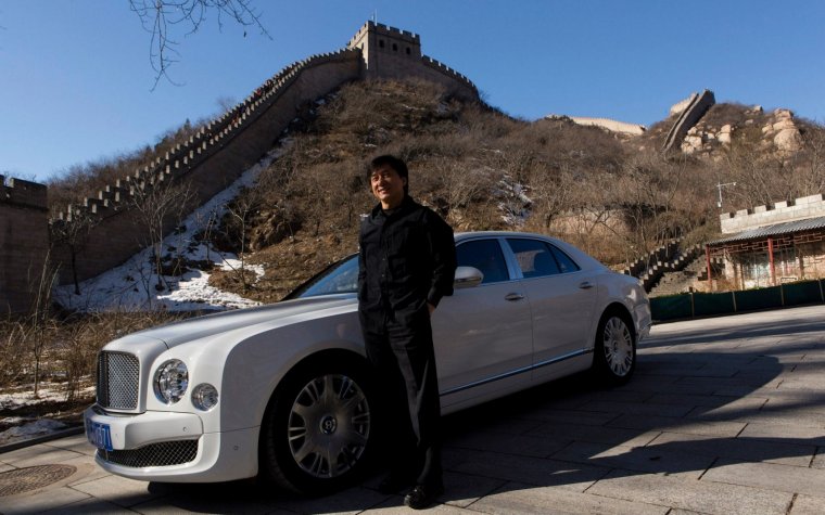 Джеки Чан и Митсубиси