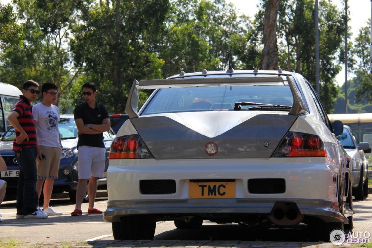 Фильм Мистер крутой с Джеки Чаном