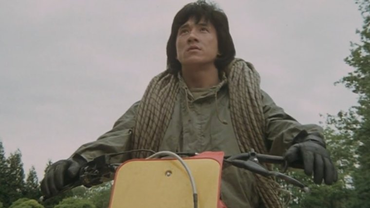 Машина Джеки Чана в фильме доспехи Бога