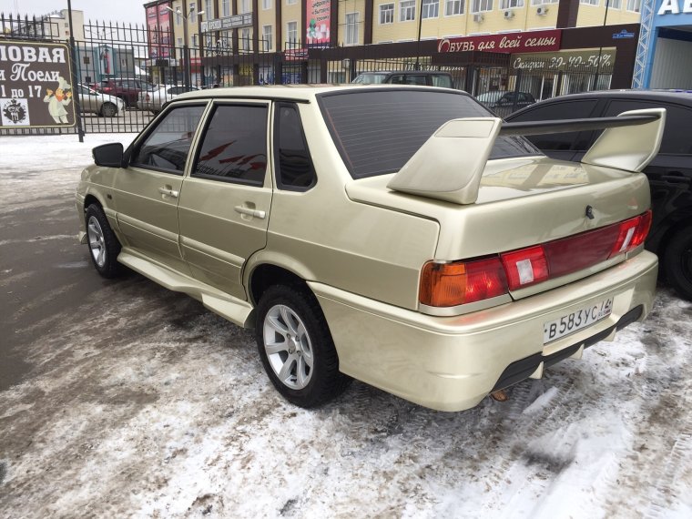 Золотой Инфинити купе