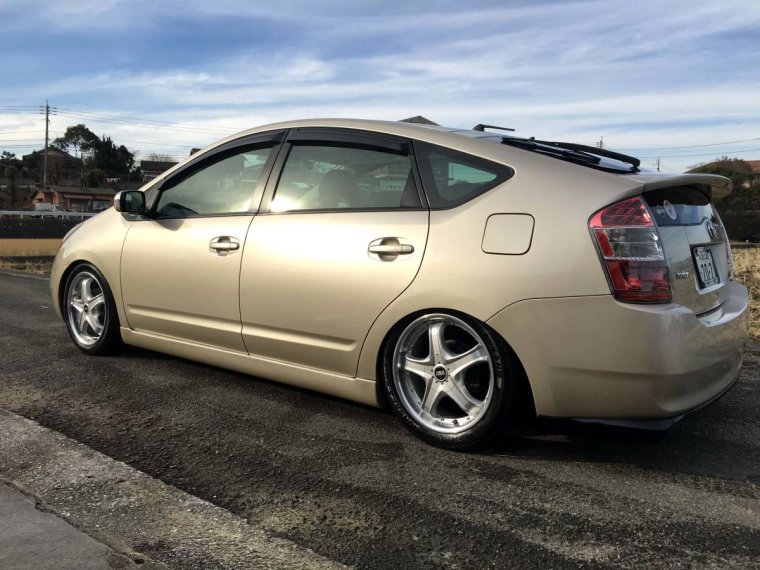 Prius 20 бронза