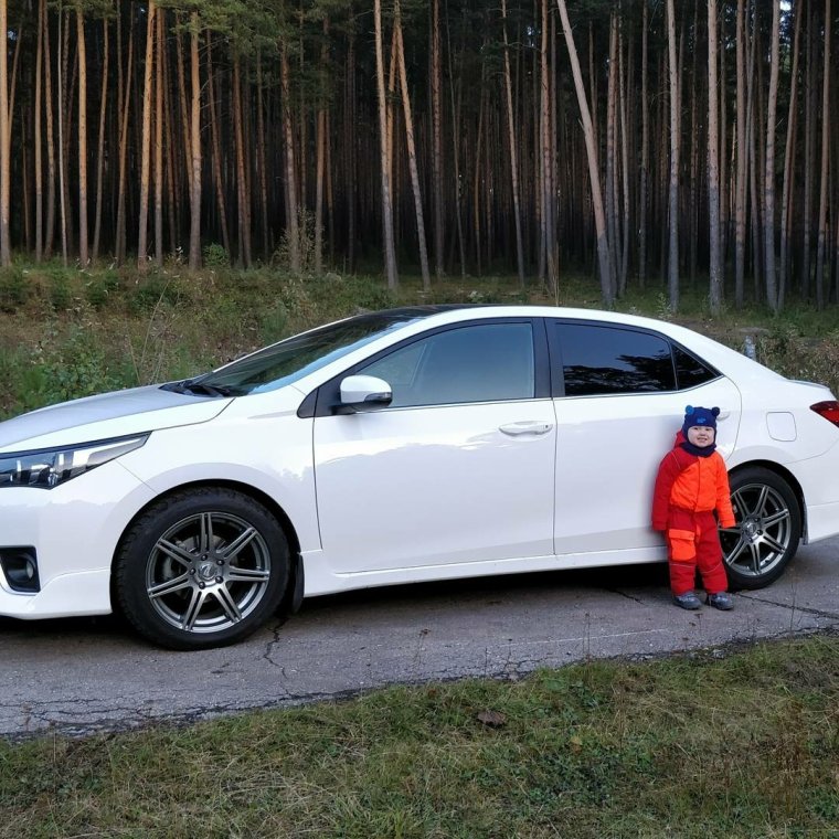 Тойота Королла 2013 на литье