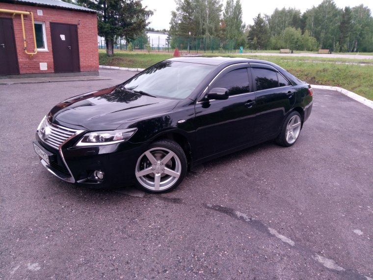 Toyota Camry 40 Black