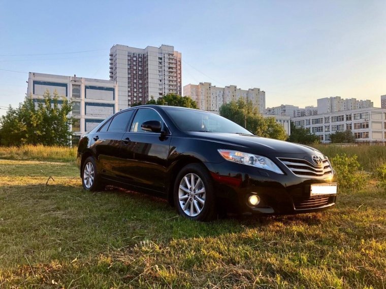 Тойота Камри vs