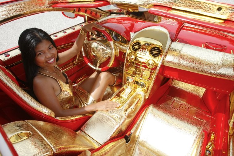 Mercedes-Benz SLR MCLAREN 999 Red Gold Dream Ueli Anliker 2011, 10 000 000 $