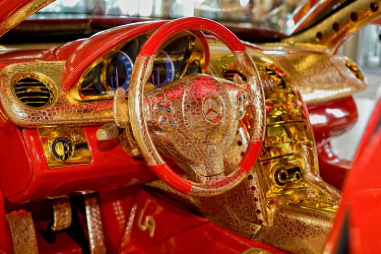 Mercedes-Benz SLR MCLAREN 999 Red Gold Dream Ueli Anliker 2011, 10 000 000 $