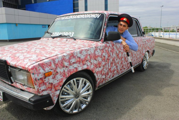 Обклеенные Жигули