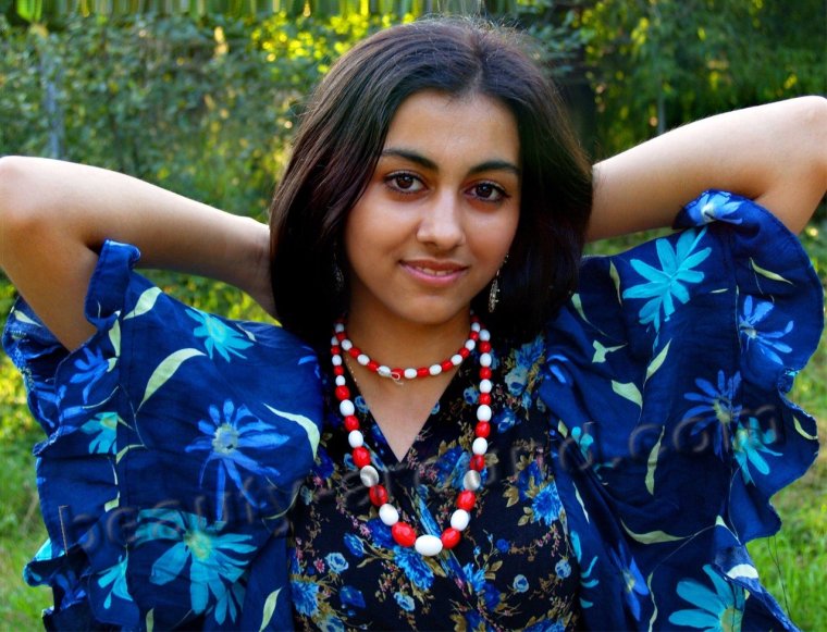 Нелли Мальцева цыганка