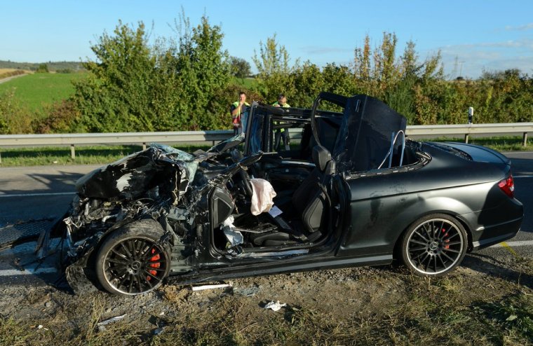 Разбитый Мерседес с 63