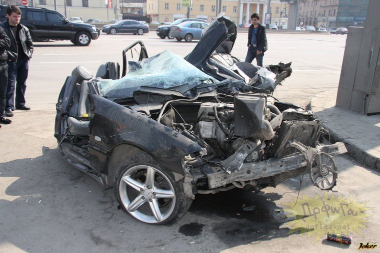 Авария Мерседес e230