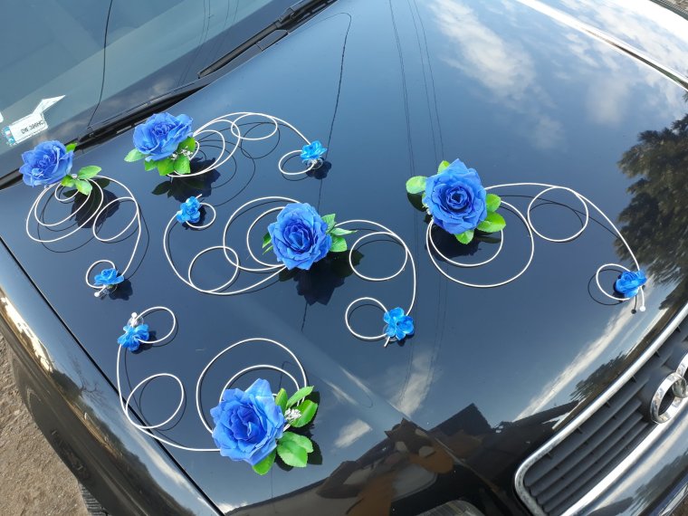 Украшение автомобиля на свадьбу