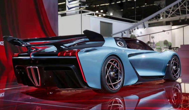 Выставка авто в Японии