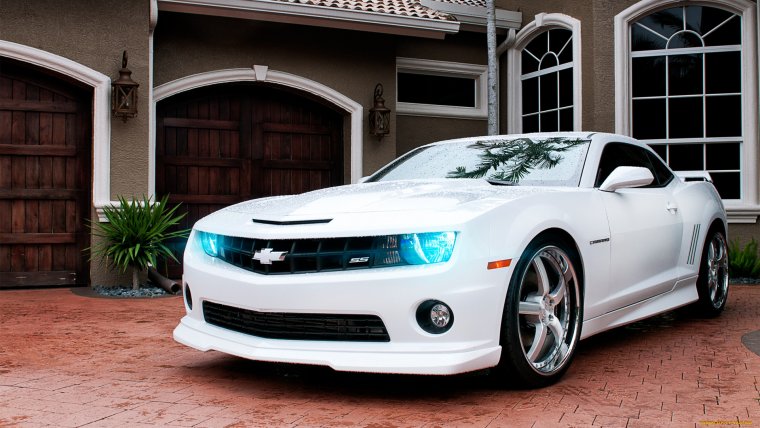 Сериал Молодежка Миша Пономарев