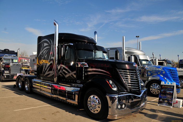 Тягач International Lonestar Truck