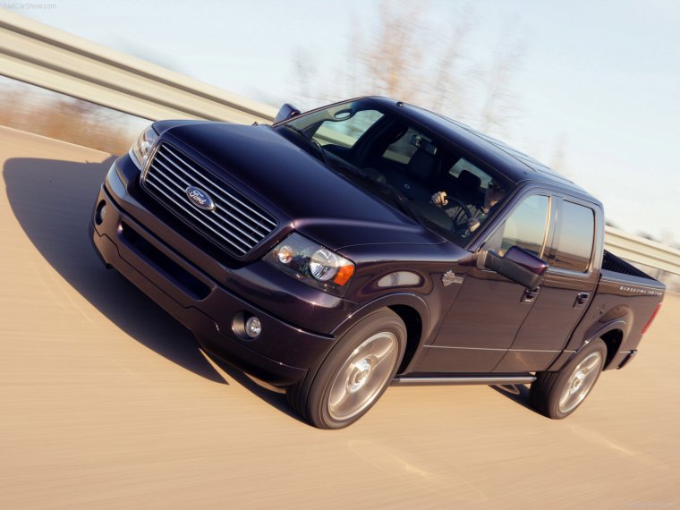 Харлей Дэвидсон Форд машина