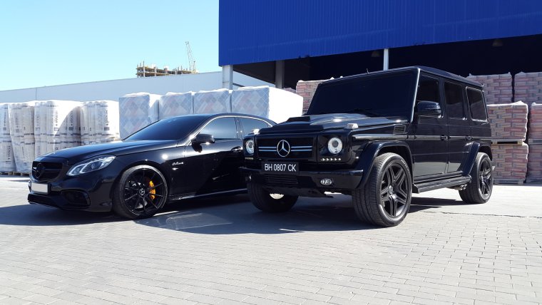 Мерседес 63 AMG ч4рныц и Гелик