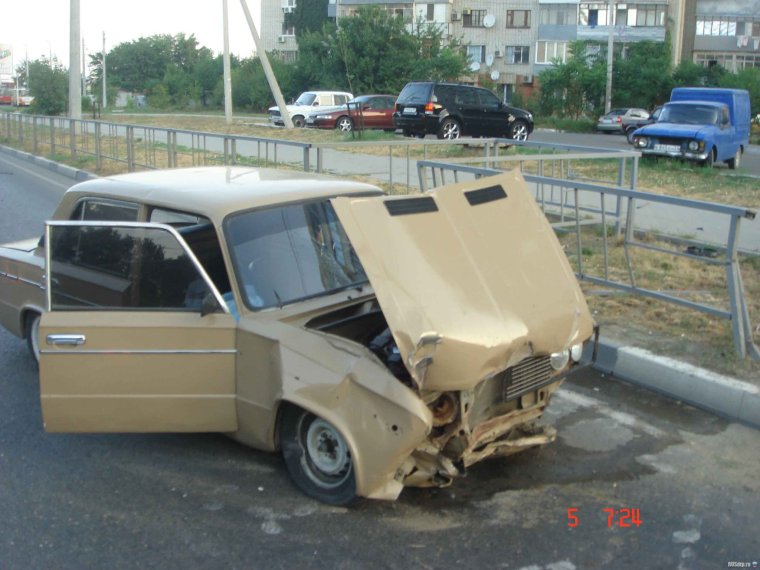 ВАЗ 2107 битая