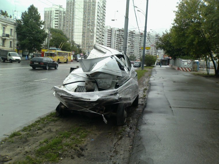 Заброшенный Мерседес в190