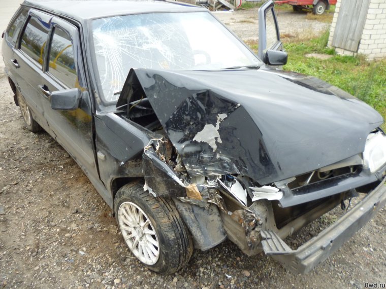 Битые ВАЗ 2114 черная