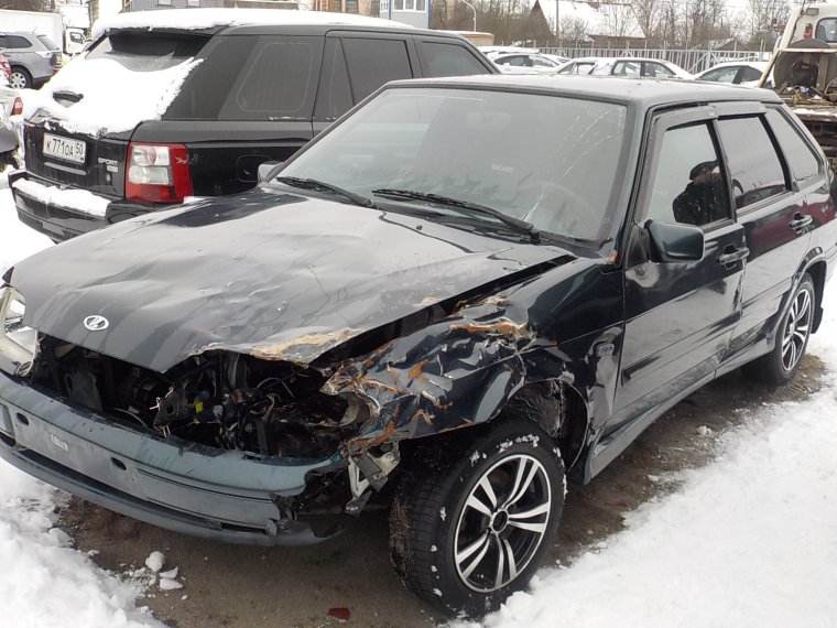 Битая 2114 черная