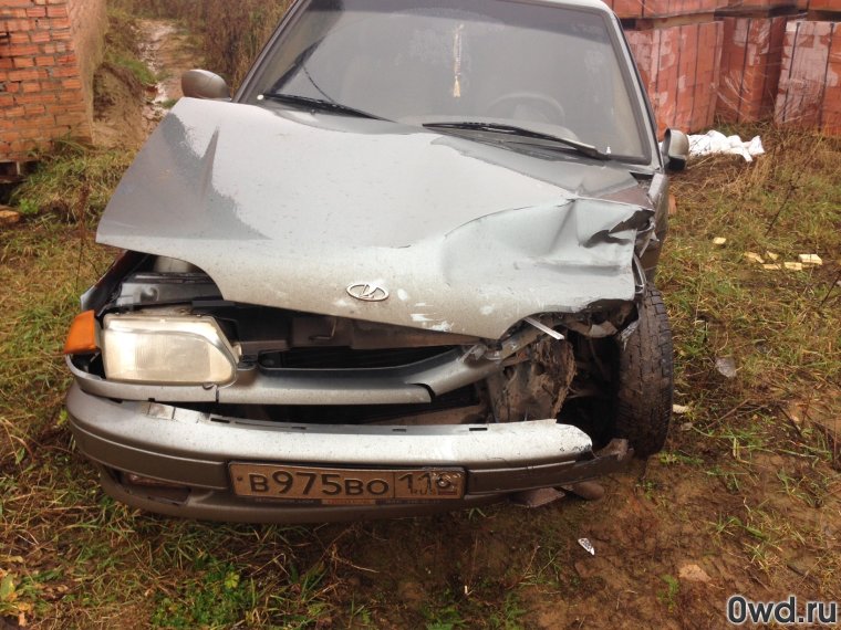 ВАЗ 2115 поломанная