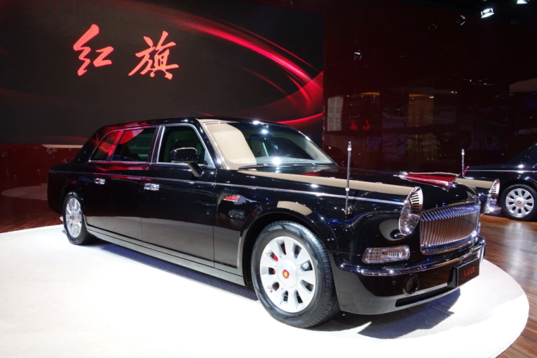 Китайский лимузин FAW Red Flag