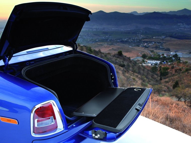 Роллс Ройс Фантом багажник