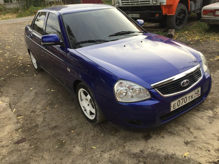 Лада Приора мускари седан