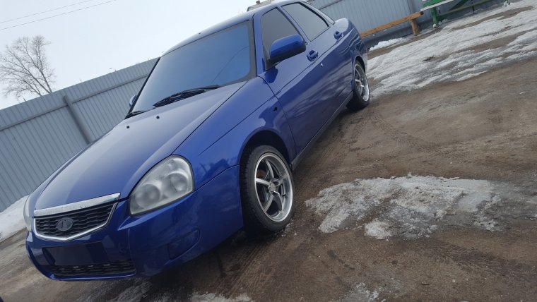 Темно синяя Приора Персей ринг 2