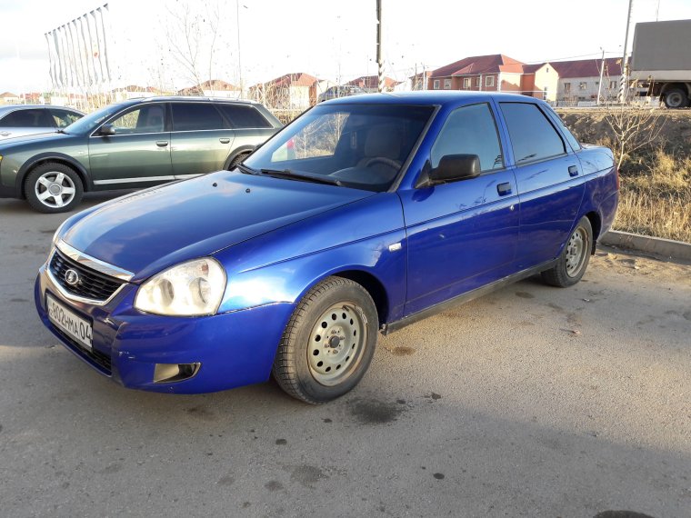 Лада Приора мускари седан