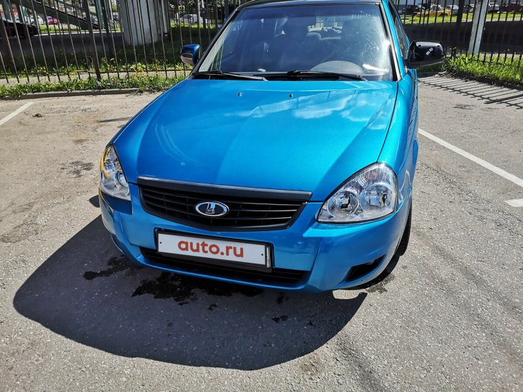 Лада Приора голубая