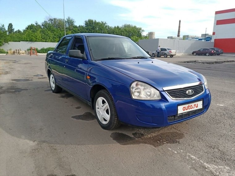 Лада Приора мускари седан