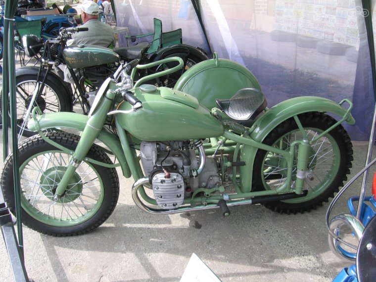 Кроссовый Урал с коляской